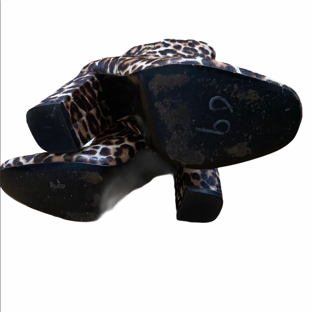 EUC Charles David cheetah calf hair size 6.5 boots - Picture 4 of 4